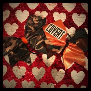 California All Stars cheer bows! 💙🖤🧡